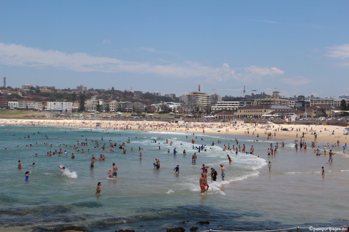 Bondi-Beach-Sydney-crowded-travel-blog-passportpages