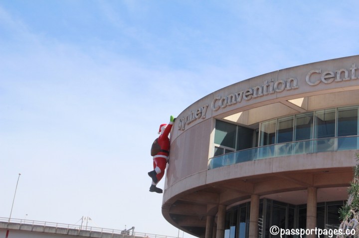 Santa-Sydney-Harbour.JPG