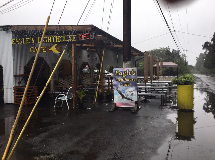 Eagle-lighthouse-Cafe-Volcano-Hawaii-Big-Island