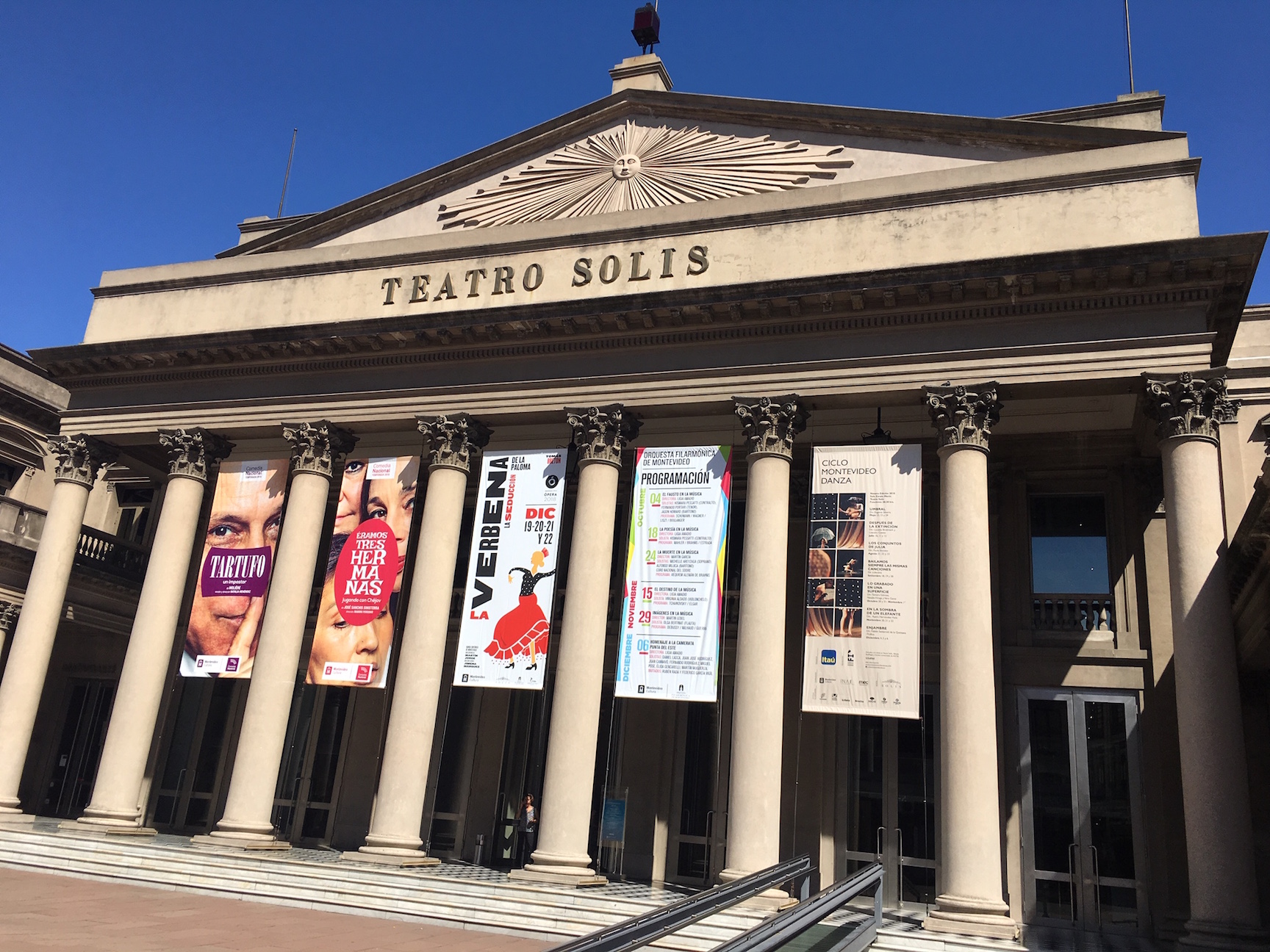 Teatro-Solis-Montevideo-Uruguay-old-city