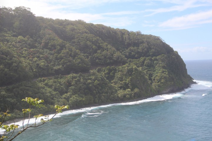 Maui-Hawaii-Road-Hana-vacation-holiday-condo-vegan-vegetarian-Hawaii.JPG